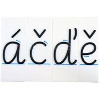 Hmatová písmena Comenia Script na destičce - malá písmena s diakritikou (D3)